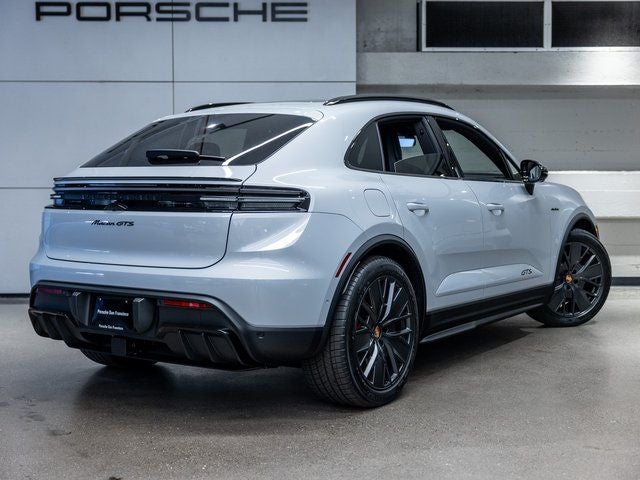 2026 Porsche Macan Macan GTS Electric