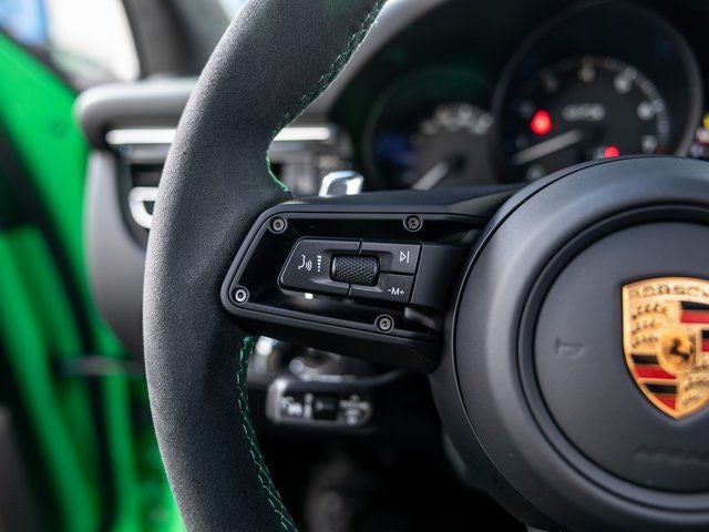 2026 Porsche Macan Macan GTS