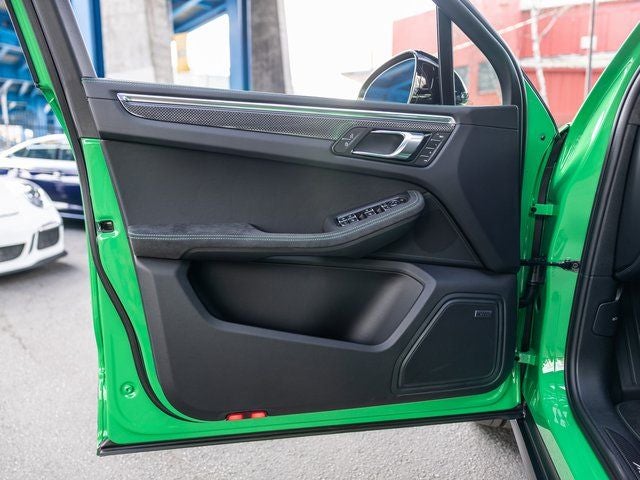 2026 Porsche Macan Macan GTS