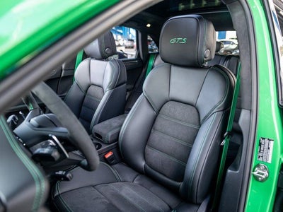 2026 Porsche Macan Macan GTS