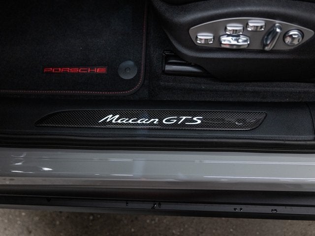 2026 Porsche Macan Macan GTS