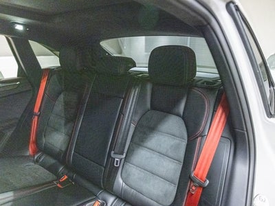 2026 Porsche Macan Macan GTS