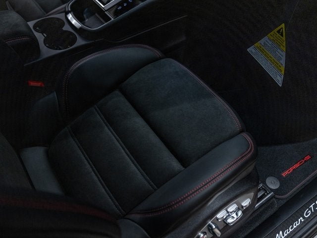 2026 Porsche Macan Macan GTS