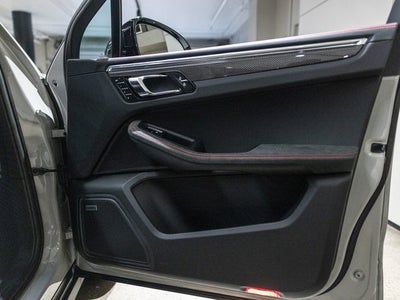 2026 Porsche Macan Macan GTS