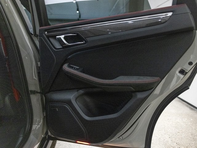 2026 Porsche Macan Macan GTS