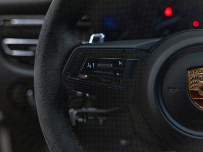 2026 Porsche Macan Macan GTS