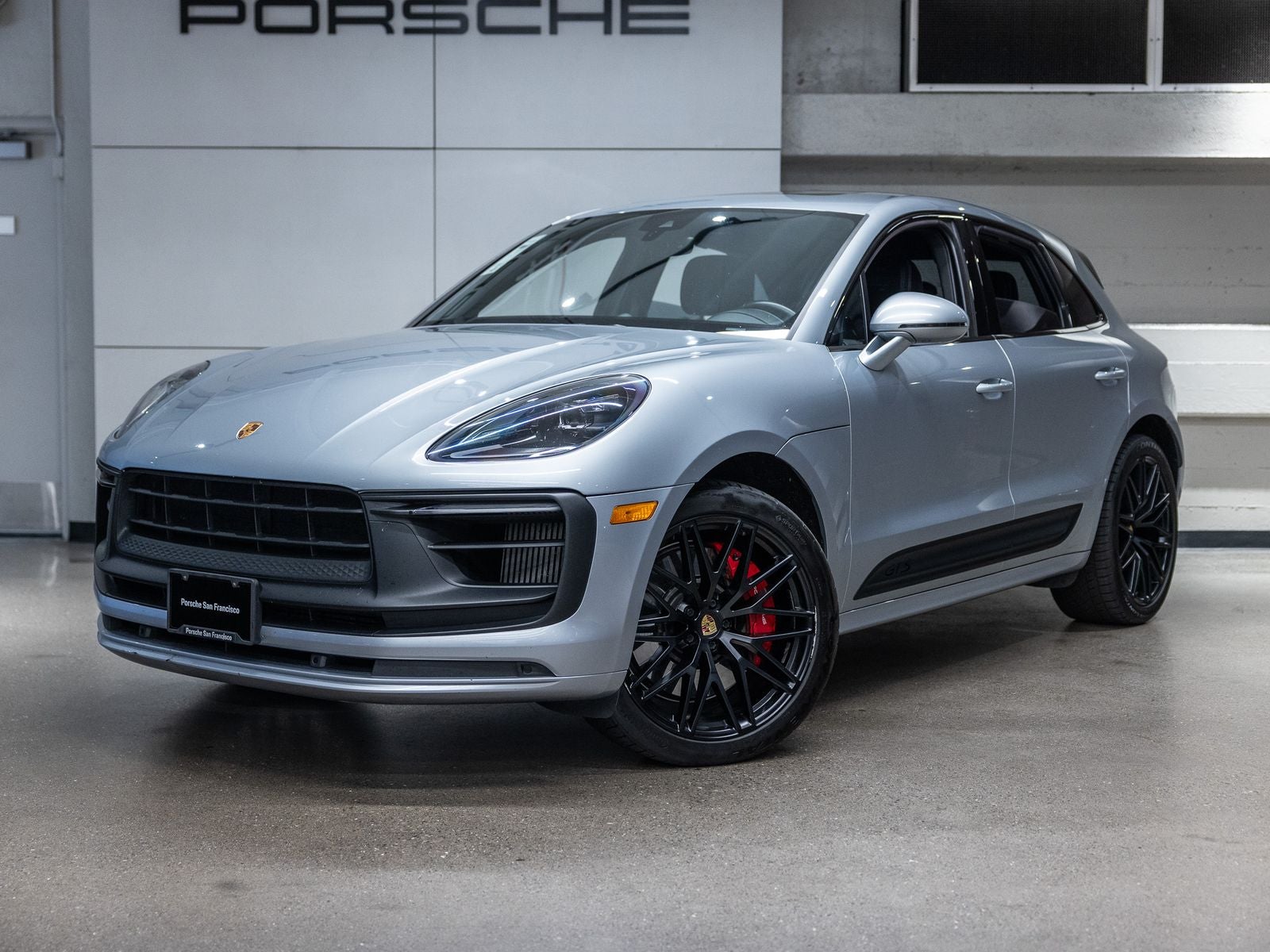 2022 Porsche Macan