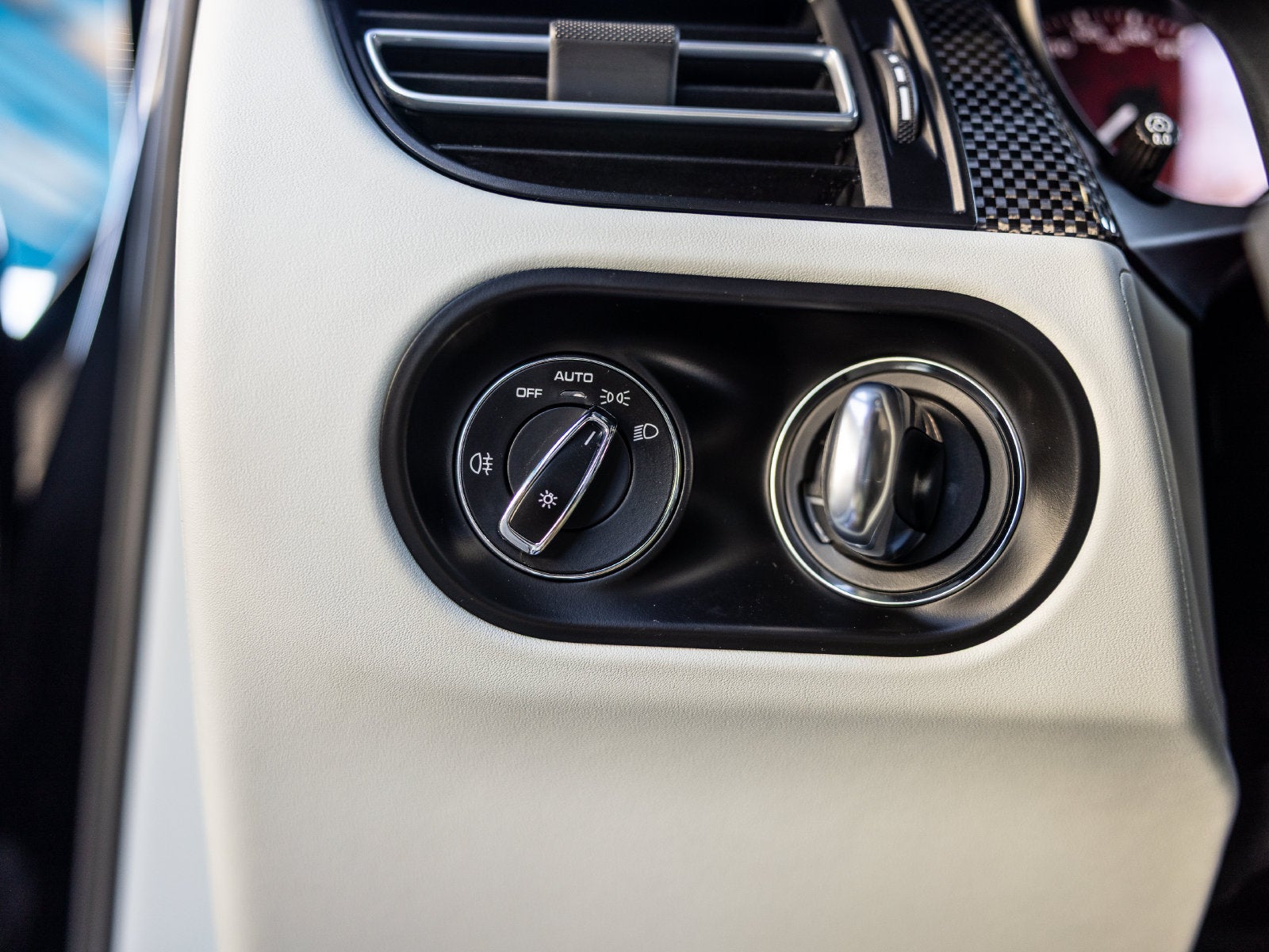 2024 Porsche Macan Macan GTS