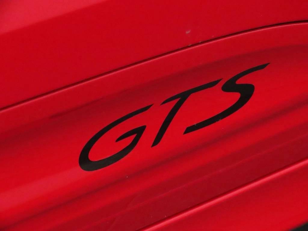 2026 Porsche Macan Macan GTS
