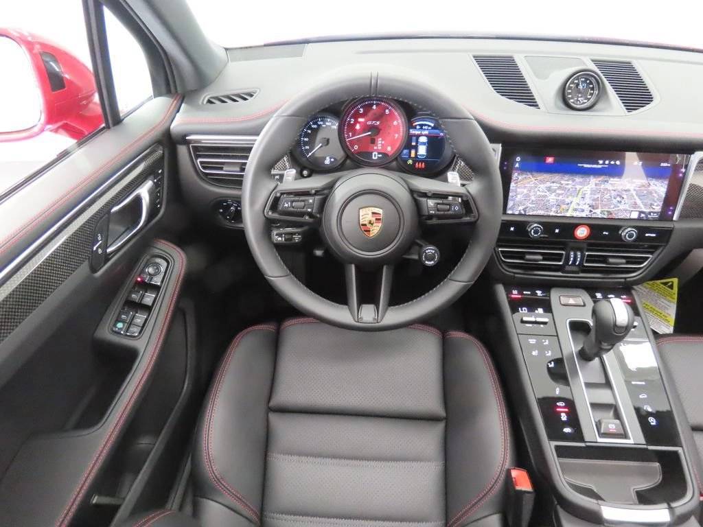2026 Porsche Macan Macan GTS