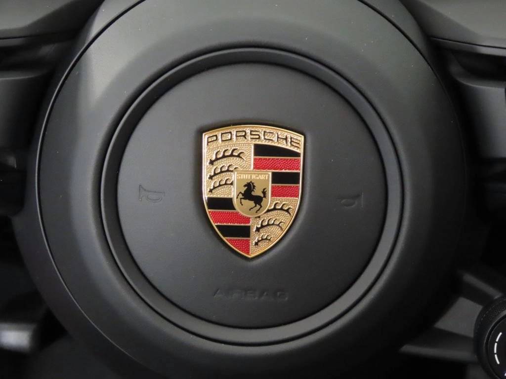 2026 Porsche Macan Macan GTS