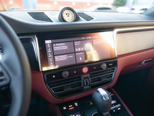 2026 Porsche Macan Macan GTS