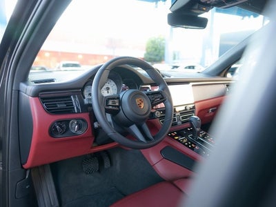 2026 Porsche Macan Macan GTS