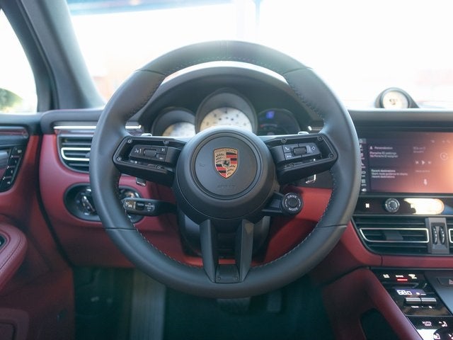 2026 Porsche Macan Macan GTS