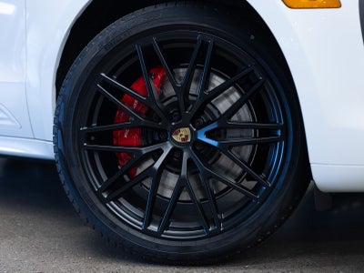 2026 Porsche Macan GTS