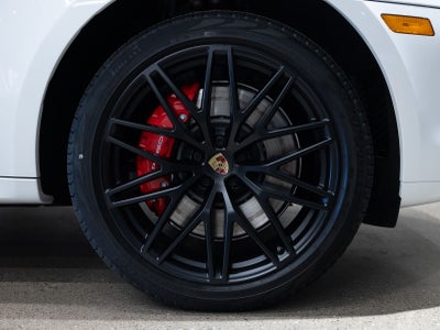 2026 Porsche Macan GTS