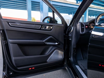 2023 Porsche Cayenne Turbo
