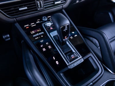 2023 Porsche Cayenne Turbo