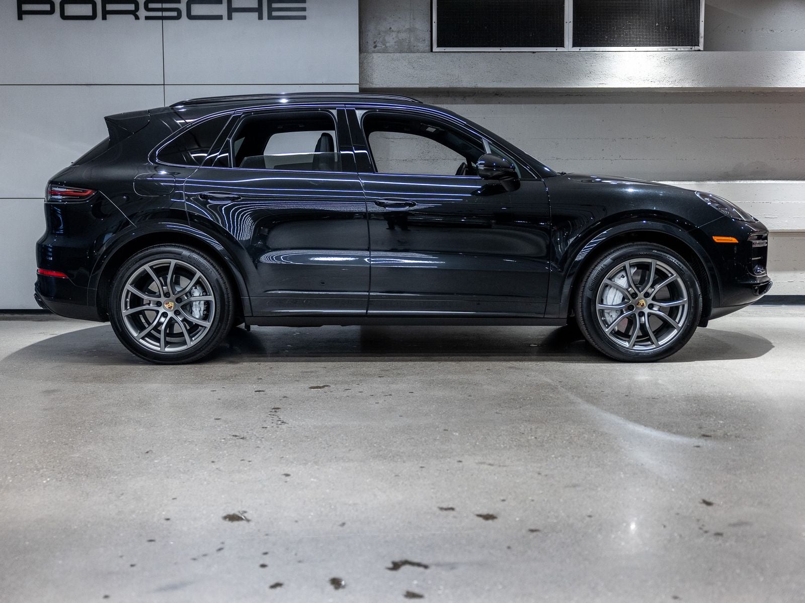 2023 Porsche Cayenne Turbo