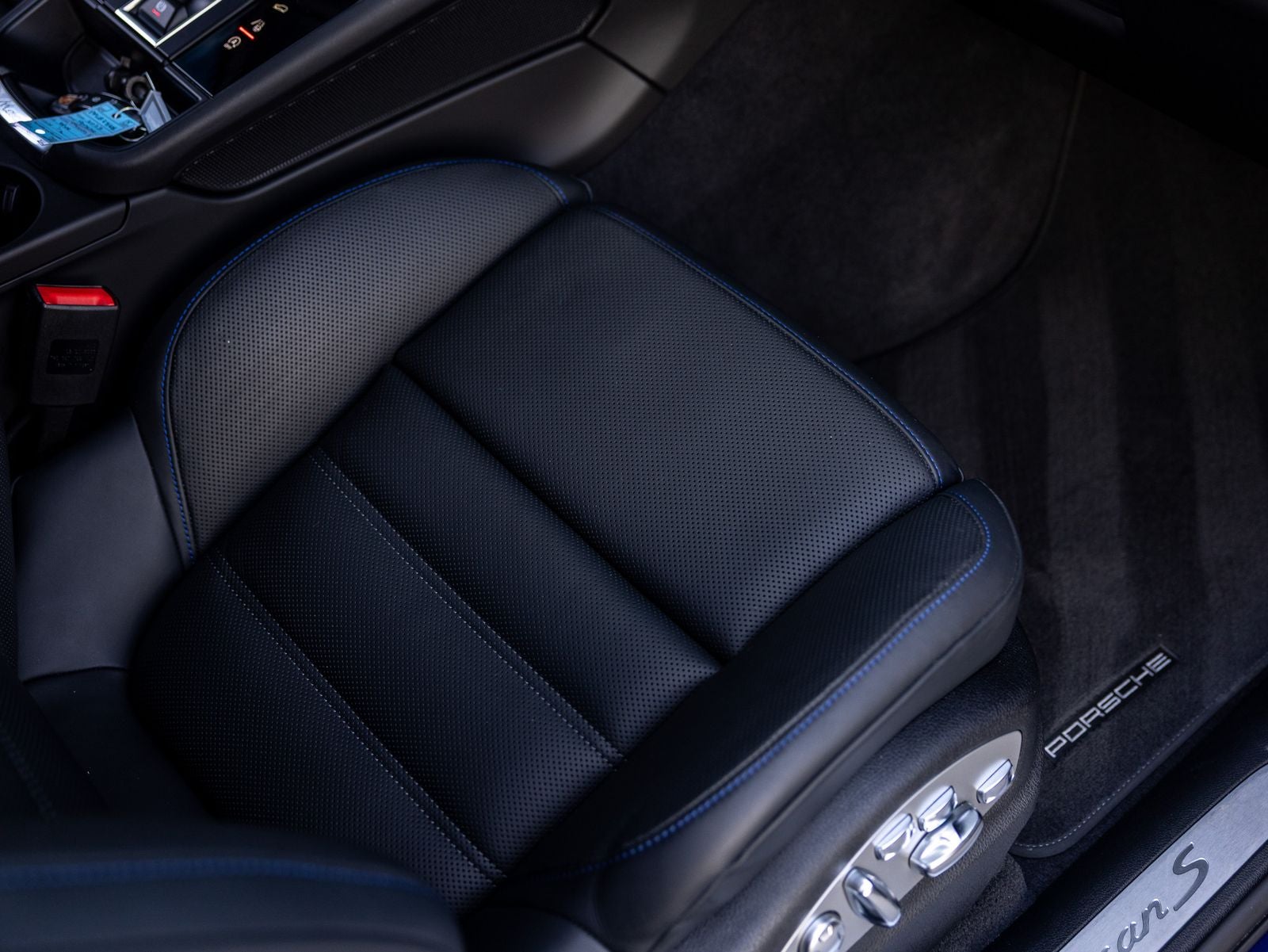 2023 Porsche Macan S