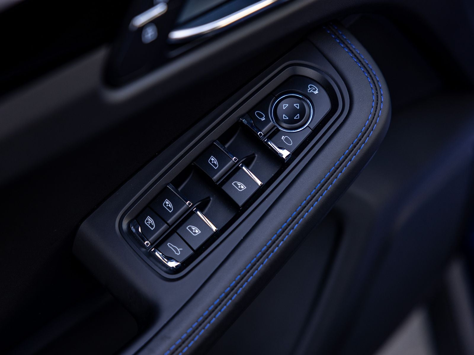 2023 Porsche Macan S