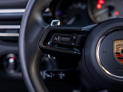 2023 Porsche Macan S