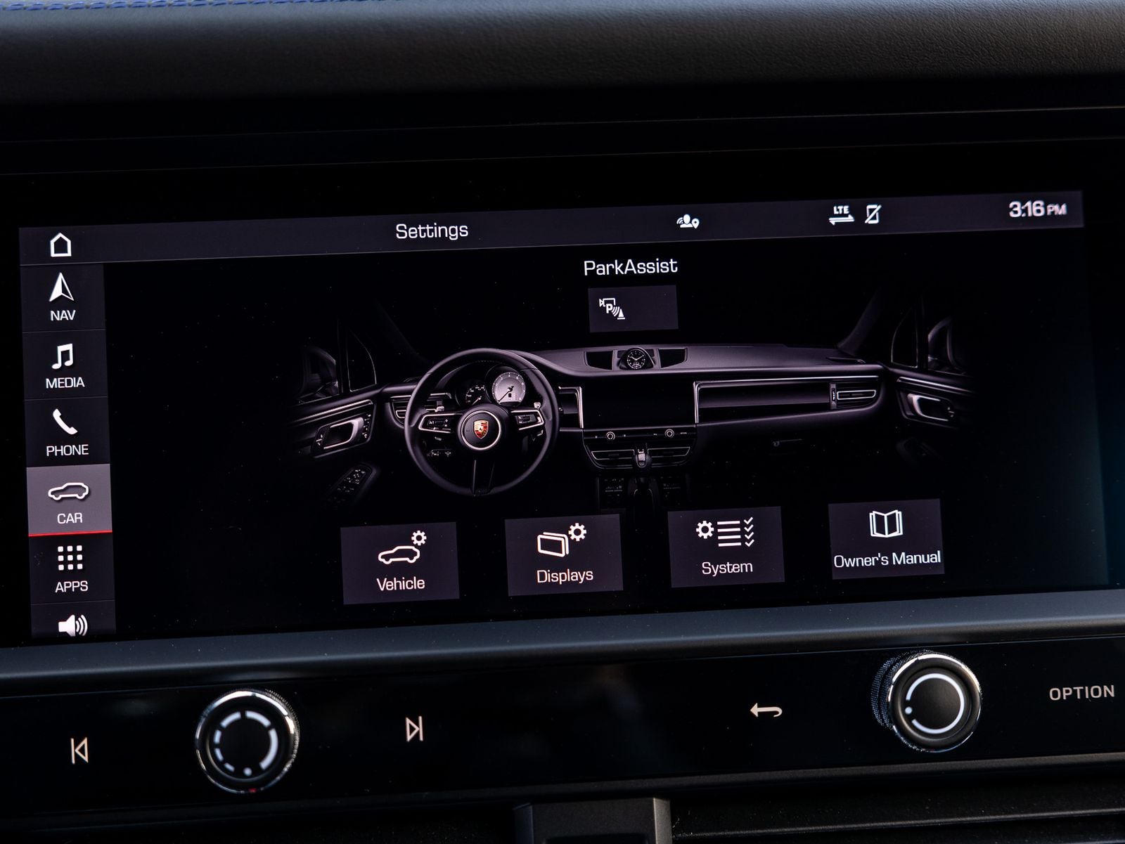 2023 Porsche Macan S