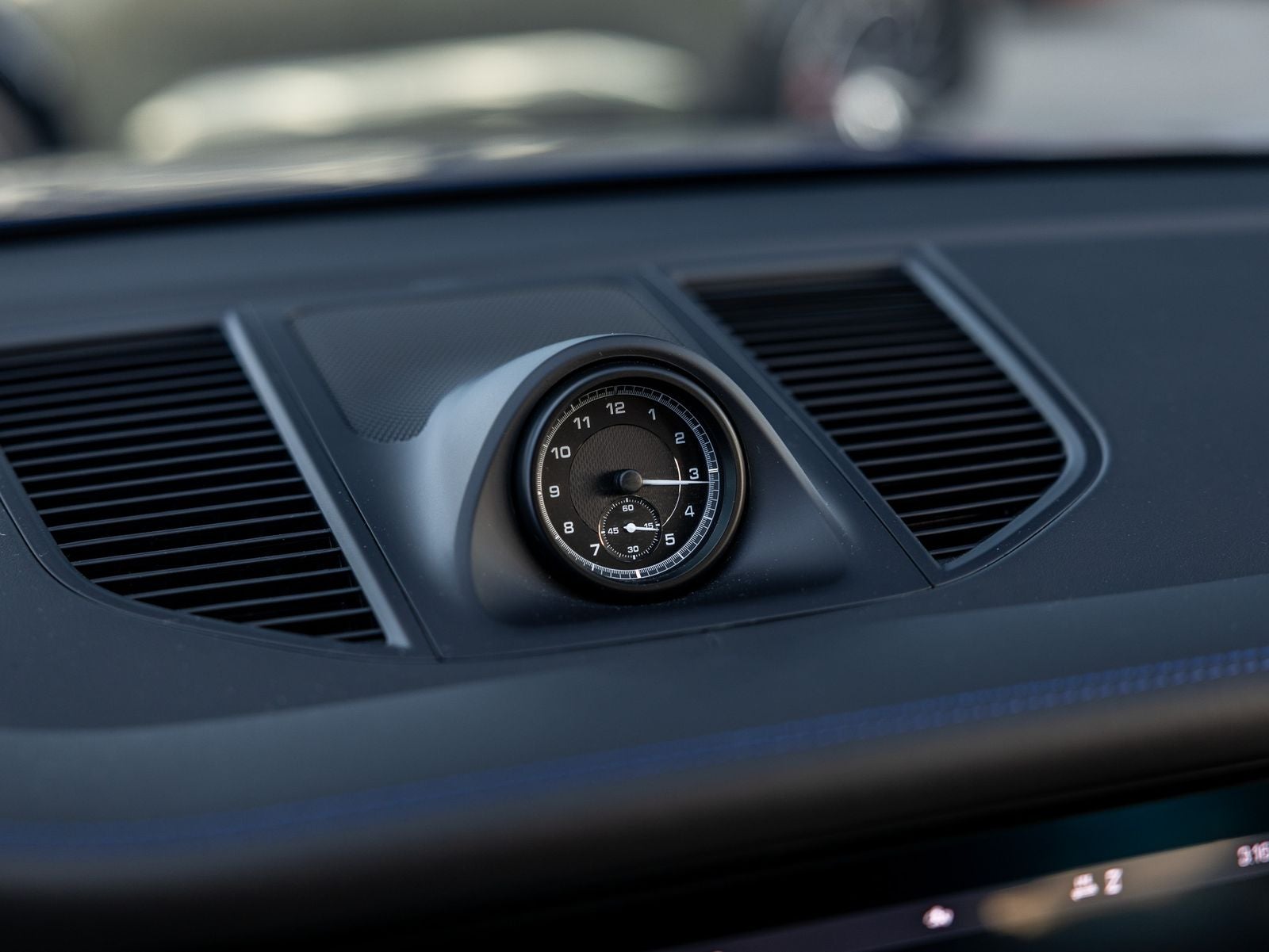 2023 Porsche Macan S