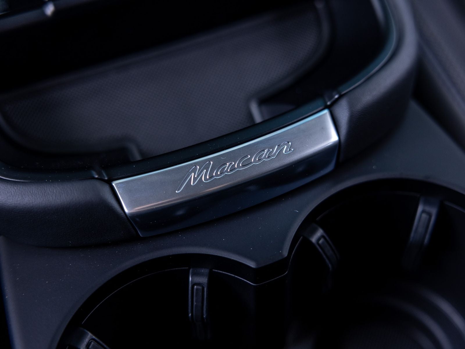 2023 Porsche Macan S