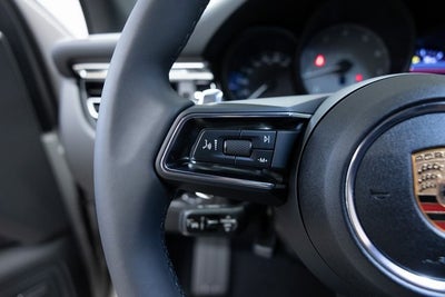 2025 Porsche Macan Macan S