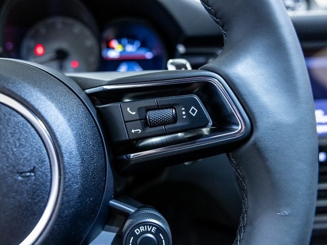 2025 Porsche Macan Macan S