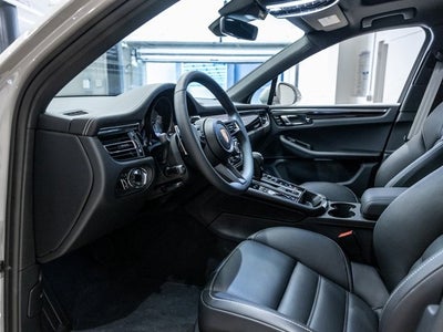 2025 Porsche Macan Macan S
