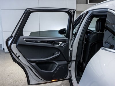 2025 Porsche Macan Macan S