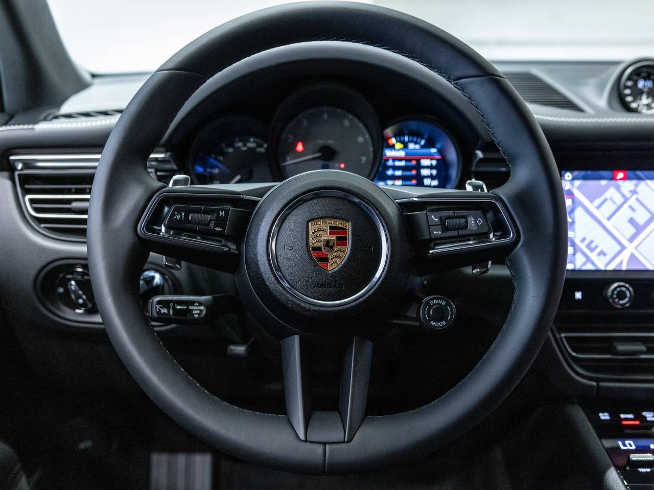 2025 Porsche Macan Macan S