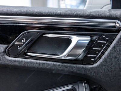 2025 Porsche Macan Macan S