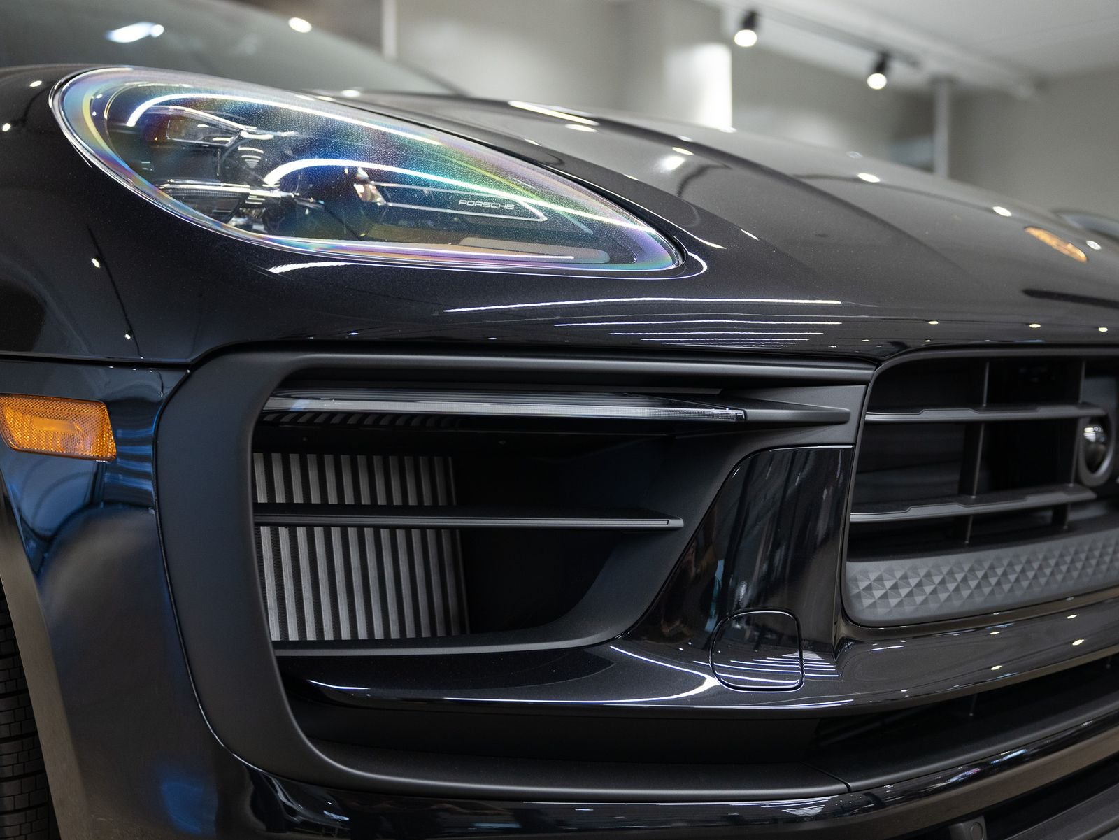 2025 Porsche Macan S