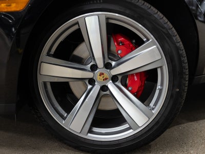 2025 Porsche Macan S
