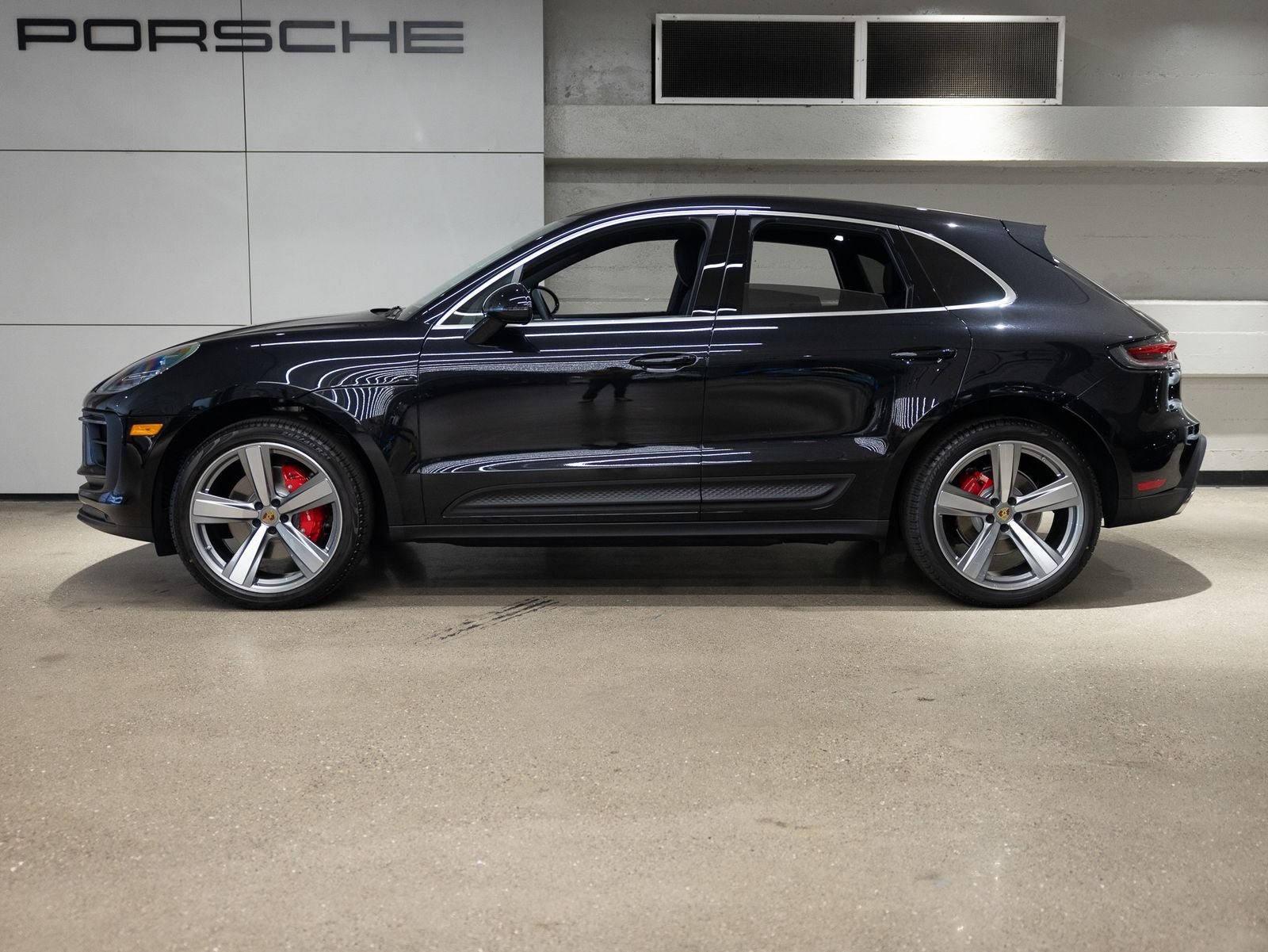2025 Porsche Macan S