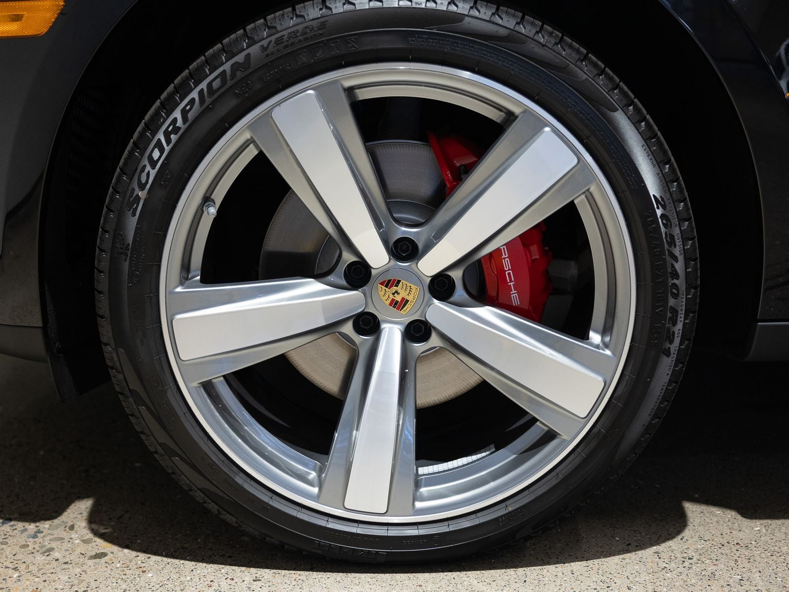2025 Porsche Macan S
