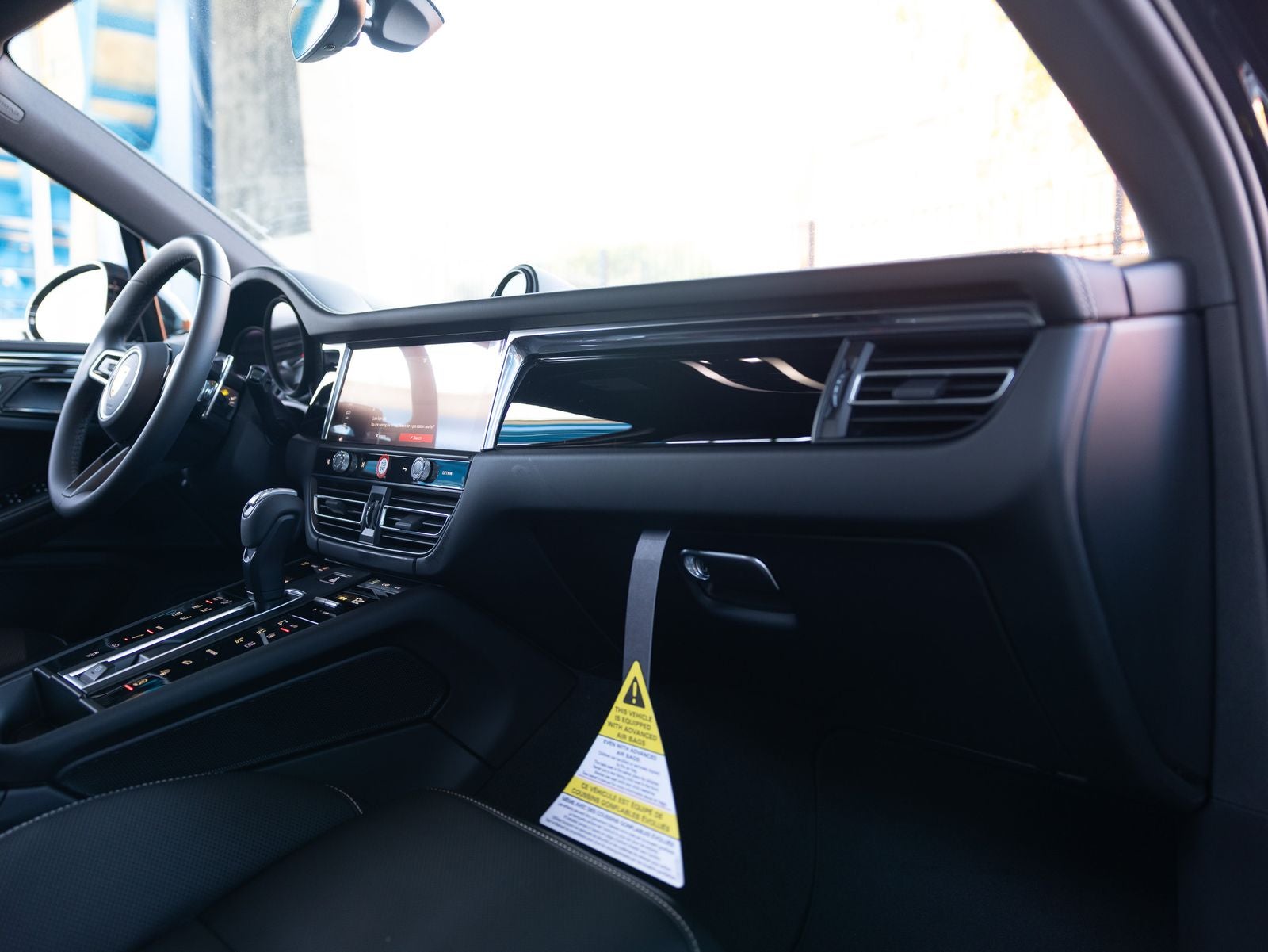 2025 Porsche Macan S