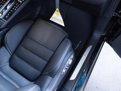 2025 Porsche Macan S