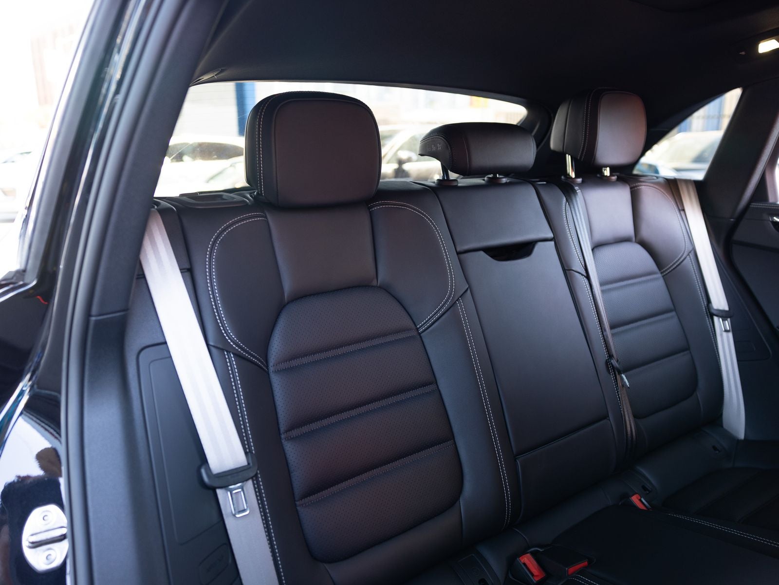 2025 Porsche Macan S