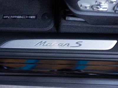 2025 Porsche Macan S