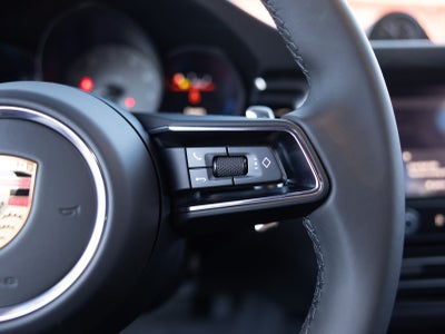 2025 Porsche Macan S