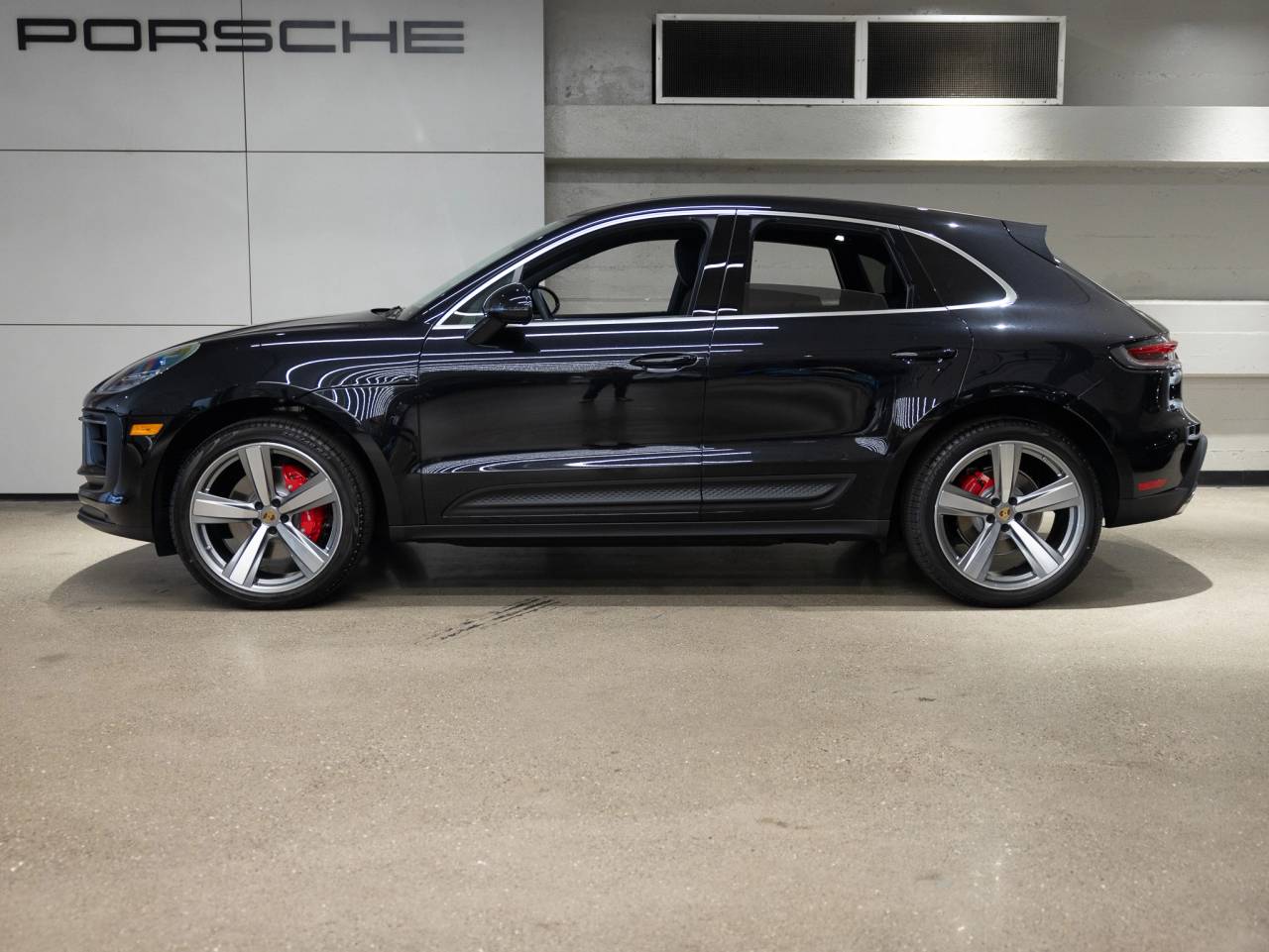 2025 Porsche Macan Macan S