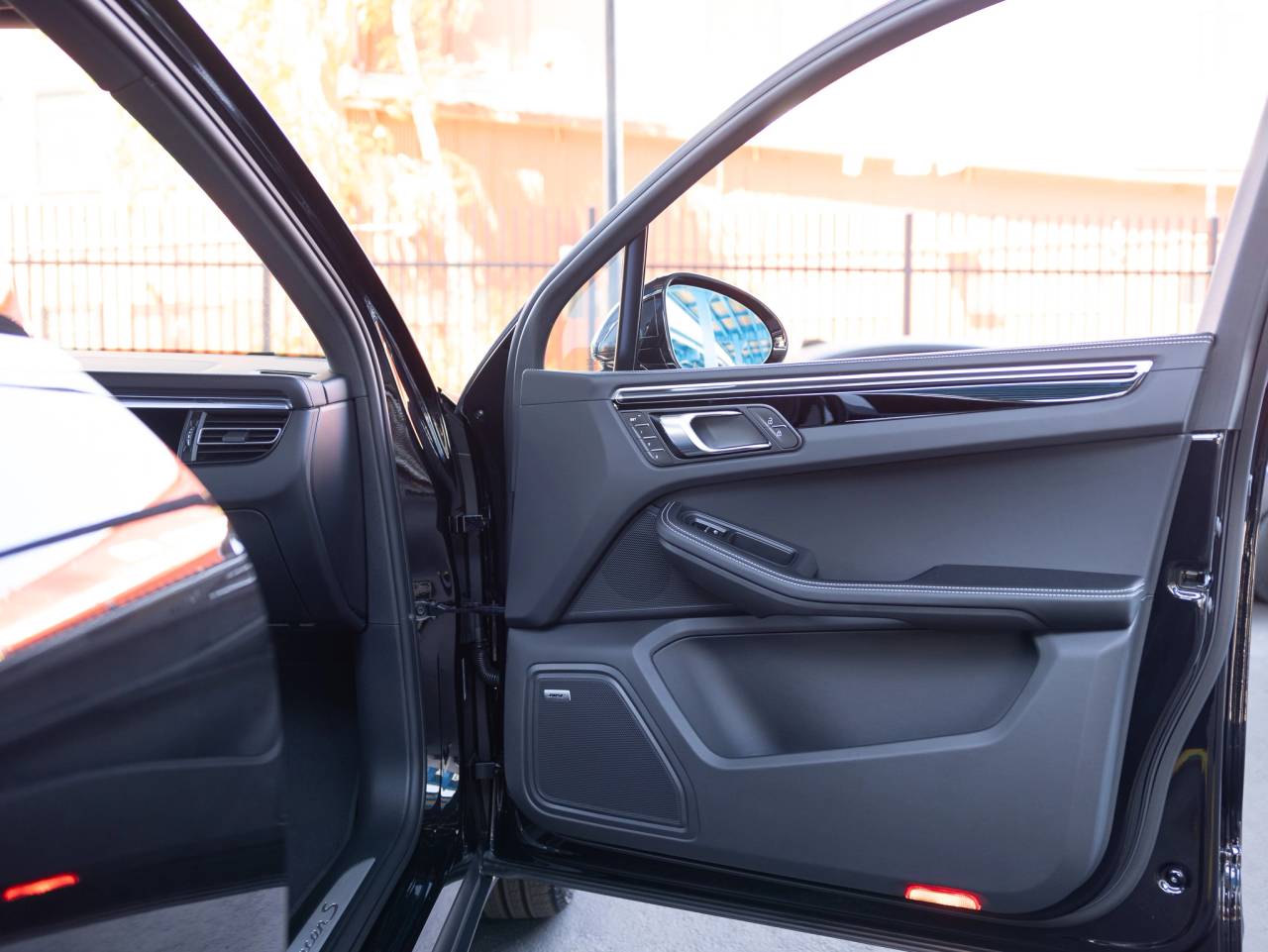 2025 Porsche Macan Macan S