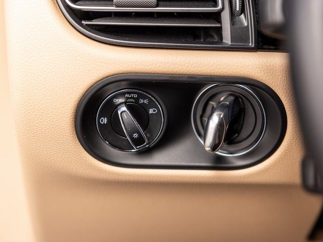 2025 Porsche Macan Macan S