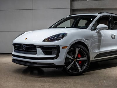 2025 Porsche Macan Macan S