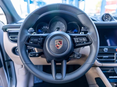 2025 Porsche Macan Macan S