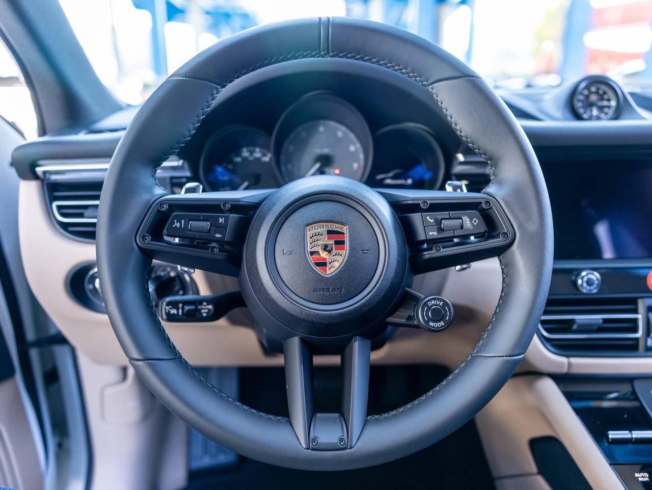 2025 Porsche Macan Macan S